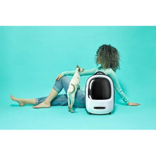 Load image into Gallery viewer, Instachew PETKIT BREEZY Pet Carrier (Built-in fan and light)