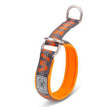 Load image into Gallery viewer, TRUELOVE Slip Collar
