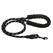 Load image into Gallery viewer, Rope Dog Leash with comfort handle
