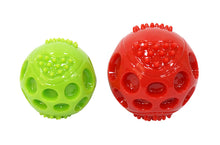 Load image into Gallery viewer, CHASE&#39;N CHOMP Squeaker Ball
